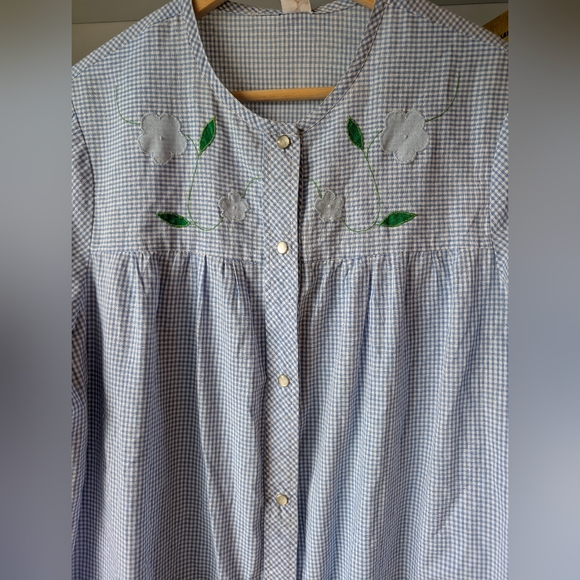 Vintage Nightgown Maxi Blue Gingham Flowers Embroidered Snap Buttondown Medium - Picture 6 of 10